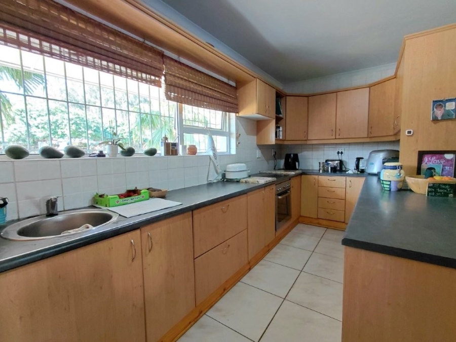 5 Bedroom Property for Sale in Penhill Western Cape